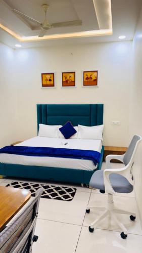 the leela villa stay nest