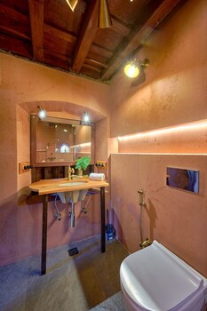 Seclude Karthika Nivas Thrissur,,3 star
