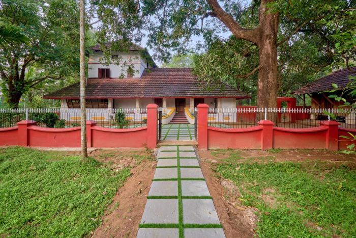 seclude karthika nivas thrissur