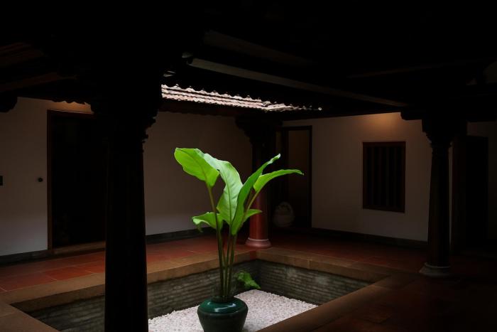 seclude karthika nivas thrissur