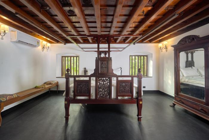 seclude karthika nivas thrissur