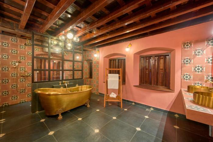 seclude karthika nivas thrissur