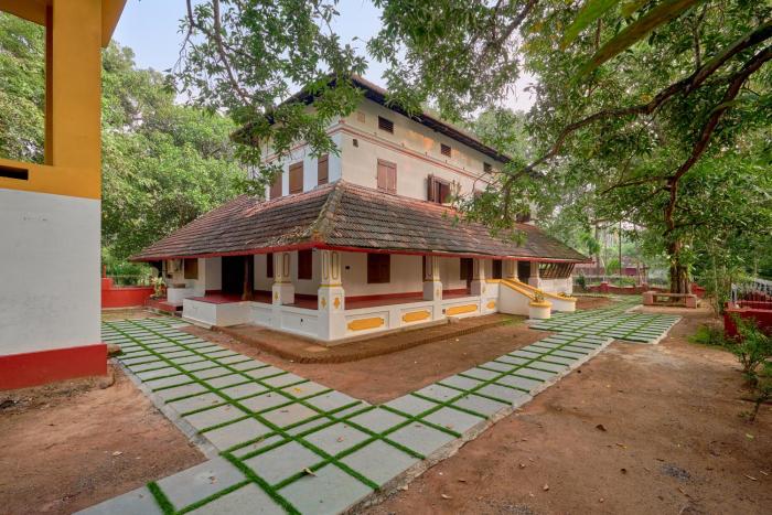 seclude karthika nivas thrissur