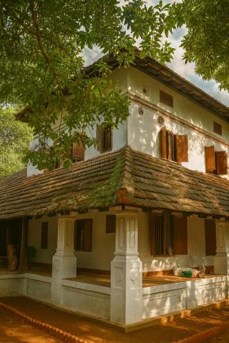 seclude karthika nivas thrissur
