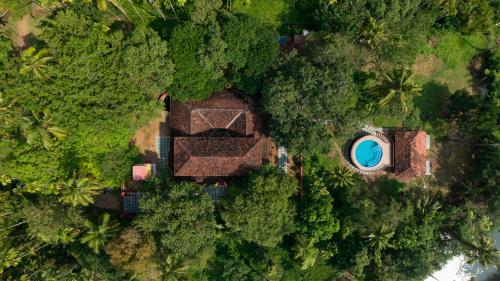seclude karthika nivas thrissur