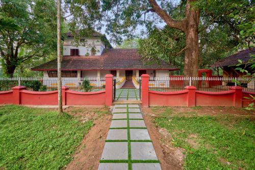 seclude karthika nivas thrissur