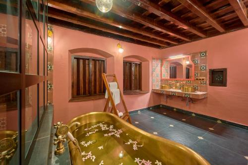 seclude karthika nivas thrissur