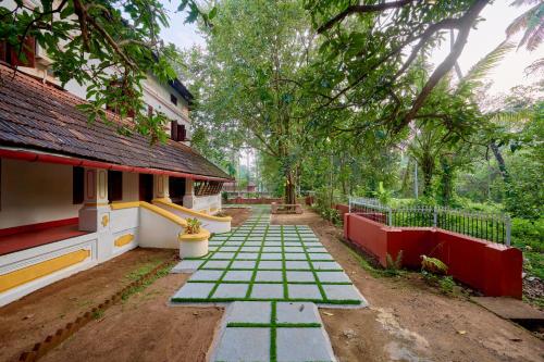 seclude karthika nivas thrissur