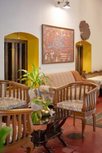 seclude karthika nivas thrissur