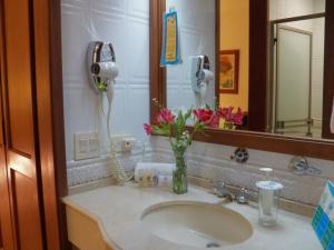 Hotel Casa Santa Monica Norte,Calle 23N #8N-24,3 star