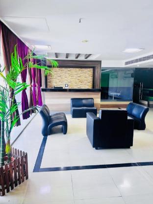 M.K Residency  ,Edappaly Pookatpady Road,Club Junction,Edappali Toll,3 star
