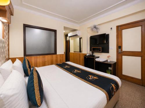 anandam near mall road
