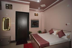 nidhipataye homestay