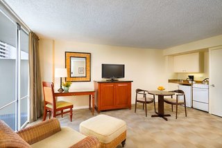 ohia waikiki studio suites