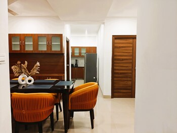 crescent stays banjara hills