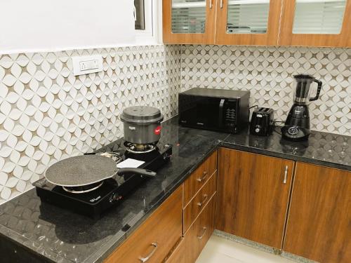 crescent stays banjara hills