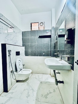 gokul hotel