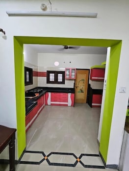 Gokul Hotel,,4 star