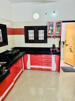Gokul Hotel,,4 star