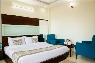 hotel winter line inn near st francis monastery
