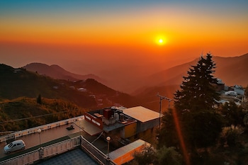 hotel winter line inn near st francis monastery