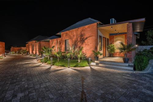 the bhagwati cottage and villa