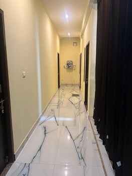 mahalaxmi guest house