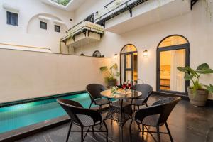 Elivaas Bellavie 3-Bhk Villa With Private Pool,,4 star