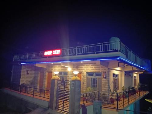 Binsar Royal Homestay By Stayapart,Block Road, Near Hospital, Kaloun, Dhaulchhina, Uttarakhand 263624,2 star