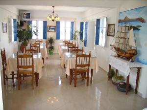 hotel thira