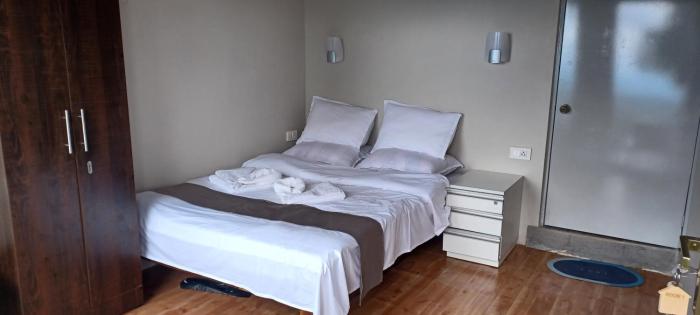 hills abode homestay