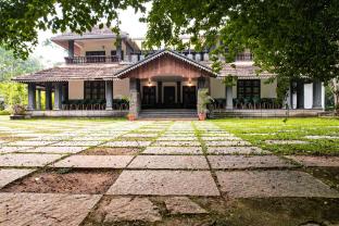 kings flora luxury organic farmresort
