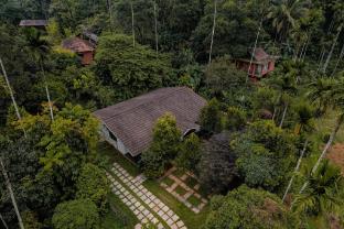 kings flora luxury organic farmresort