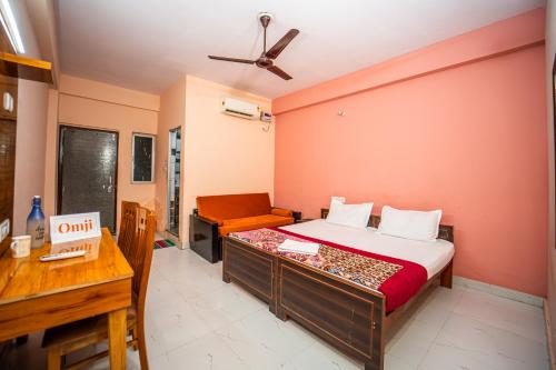Omji Kailash Math - 15Min To Kashi Vishwanath Temple,,3 star