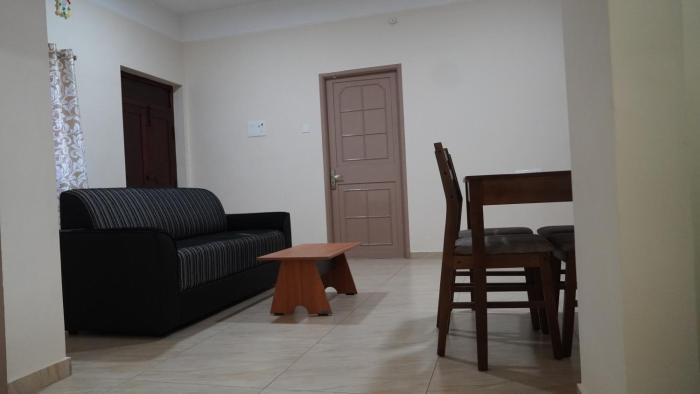 heart of pondy service apartment
