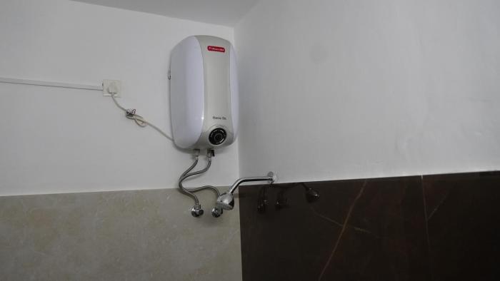 heart of pondy service apartment