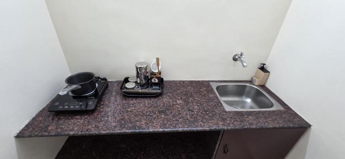 heart of pondy service apartment