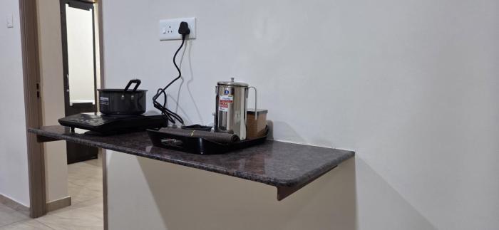 heart of pondy service apartment