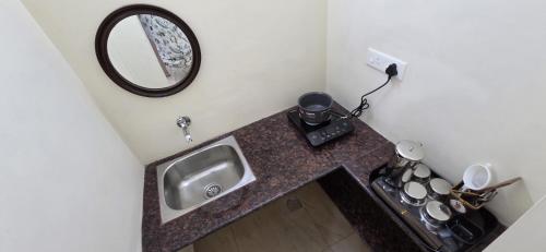 heart of pondy service apartment
