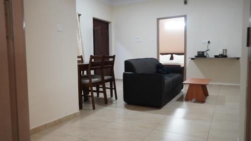 heart of pondy service apartment