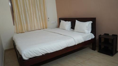 heart of pondy service apartment