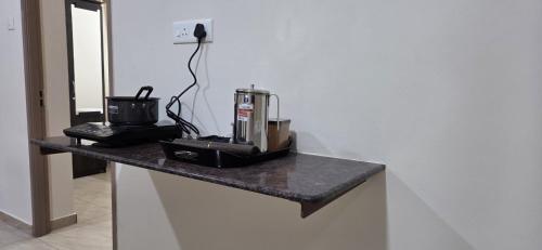 heart of pondy service apartment