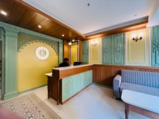 elegance inn