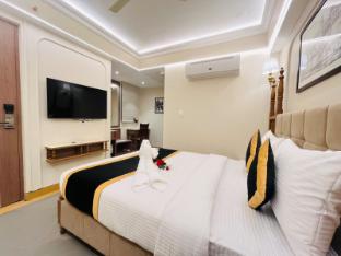 elegance inn