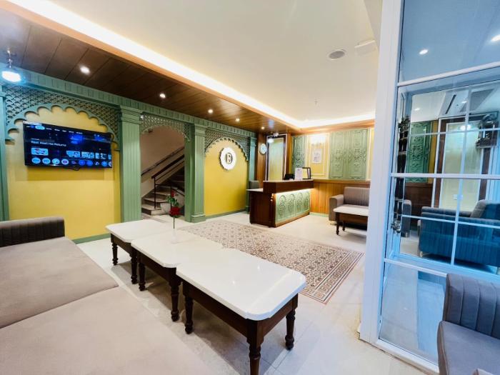 elegance inn