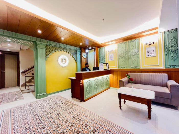 elegance inn