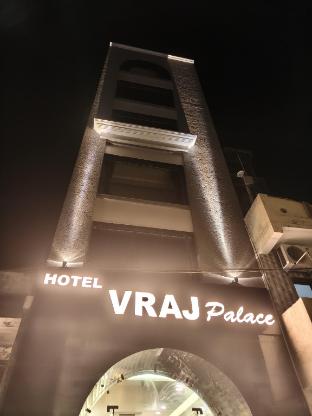 hotel vraj palace
