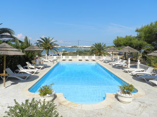 Hotel Lago Dorado,Es Pujols>>Cala Saona,2 star