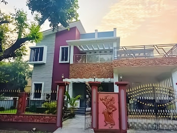 Swapno Chhobi,,3 star