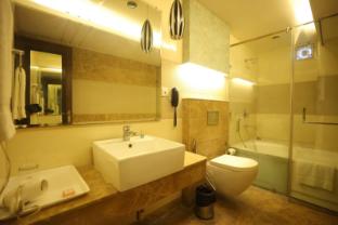 hotel the sea valley azure gurugram